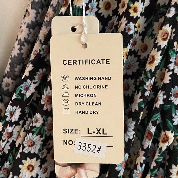 Maxi Dress 👗 - Picture 2 of 9